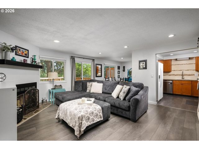 18107 Sw MONTE VERDI Blvd, Beaverton, OR 97007