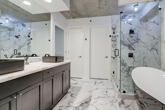 5005 Hidalgo Street 413, Houston, TX 77056