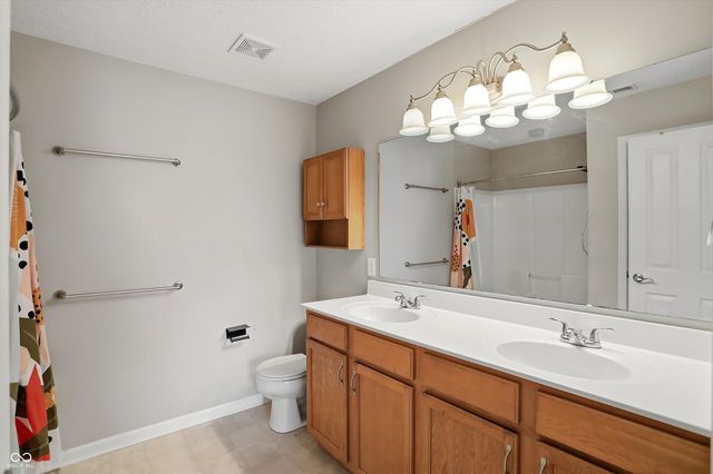 1232 Gleneagle Drive, Indianapolis, IN 46239