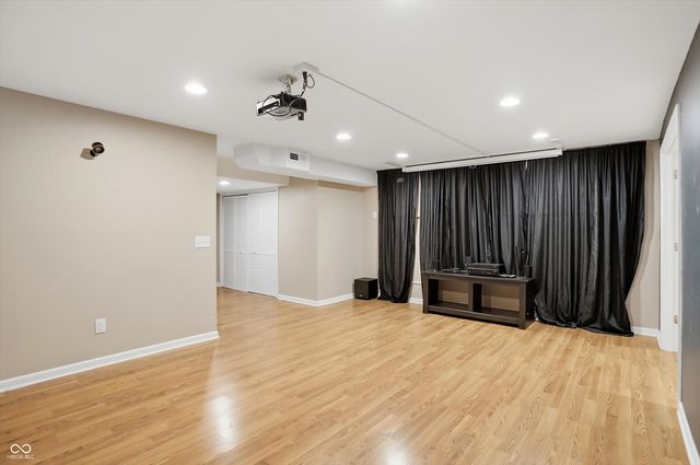 1232 Gleneagle Drive, Indianapolis, IN 46239