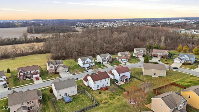 1232 Gleneagle Drive, Indianapolis, IN 46239