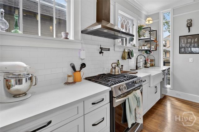 310 W 39th Street, Savannah, GA 31401