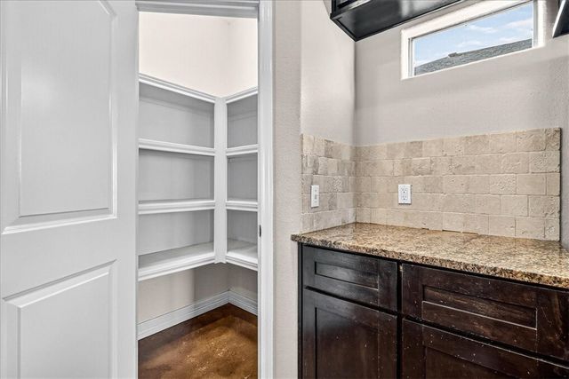 7237 Lake Tranquility Dr, Corpus Christi, TX 78414