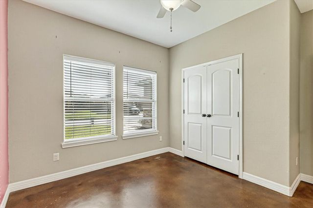 7237 Lake Tranquility Dr, Corpus Christi, TX 78414