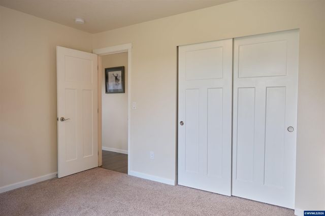 1305 SW Illihe Rd, Dallas, OR 97338