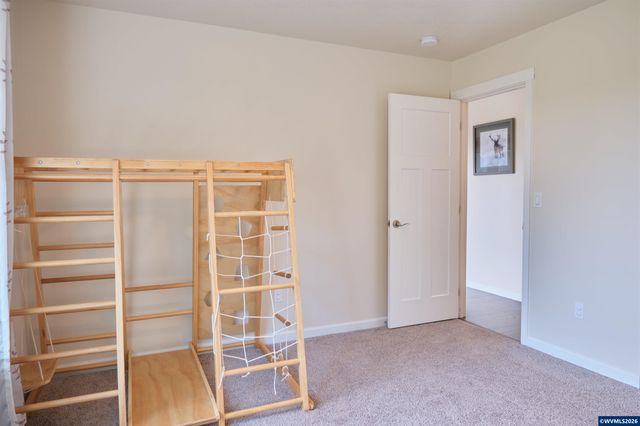 1305 SW Illihe Rd, Dallas, OR 97338