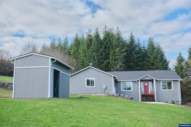 1305 SW Illihe Rd, Dallas, OR 97338