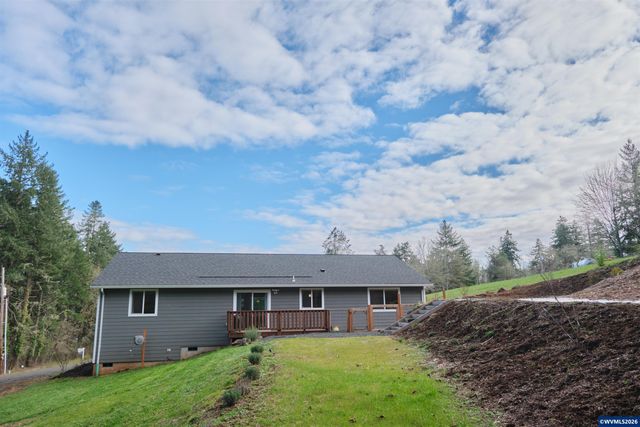 1305 SW Illihe Rd, Dallas, OR 97338