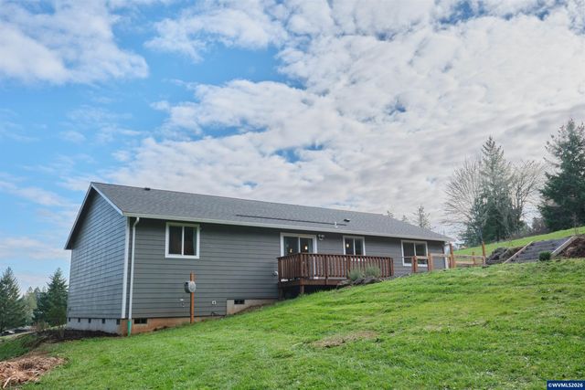 1305 SW Illihe Rd, Dallas, OR 97338