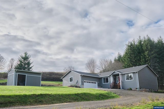 1305 SW Illihe Rd, Dallas, OR 97338