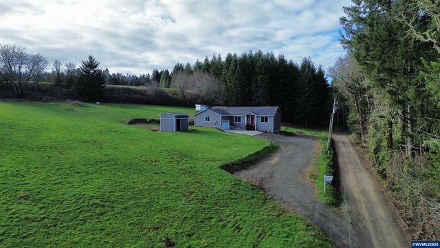 1305 SW Illihe Rd, Dallas, OR 97338