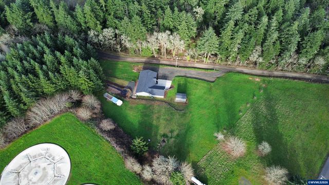 1305 SW Illihe Rd, Dallas, OR 97338
