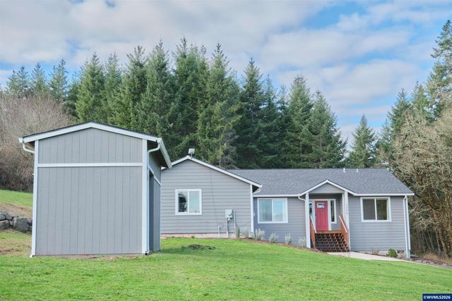 1305 SW Illihe Rd, Dallas, OR 97338