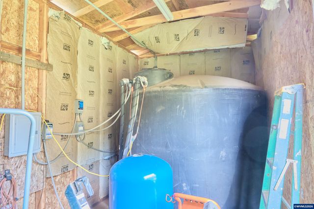 1305 SW Illihe Rd, Dallas, OR 97338