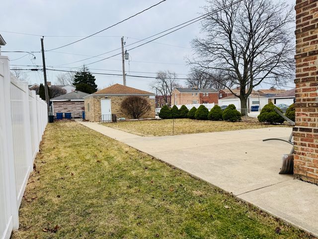 3743 S 59th Avenue, Cicero, IL 60804