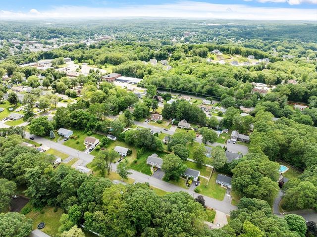 28 Vinal Street, Hudson, MA 01749