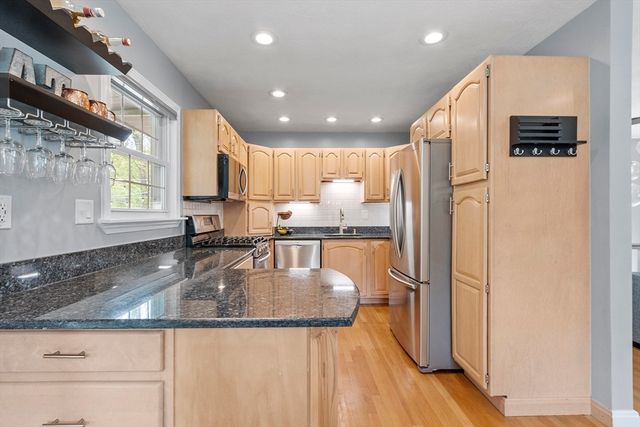 28 Vinal Street, Hudson, MA 01749