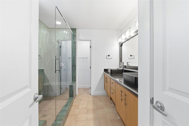 2610 Hidalgo ST, Austin, TX 78702