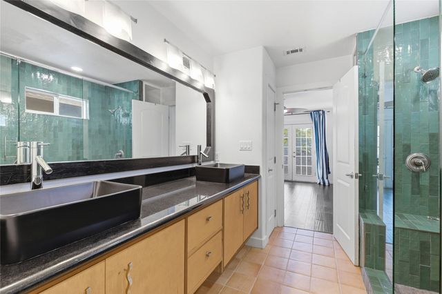 2610 Hidalgo ST, Austin, TX 78702