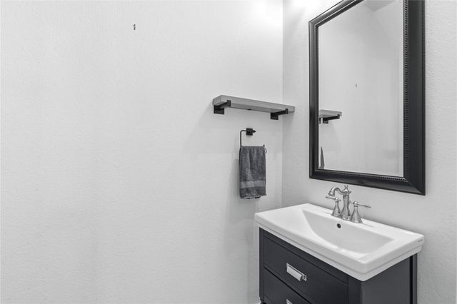 2610 Hidalgo ST, Austin, TX 78702
