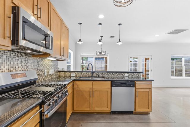 2610 Hidalgo ST, Austin, TX 78702