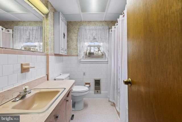 8401 F ST, Chesapeake Beach, MD 20732