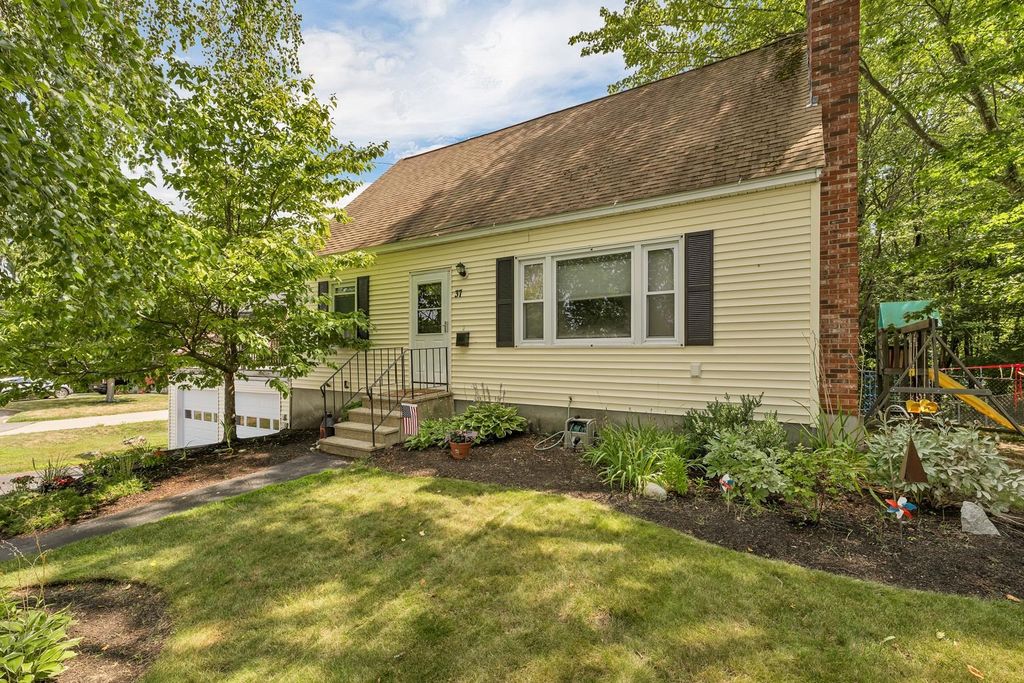 37 Michael Street, Manchester, NH 03104
