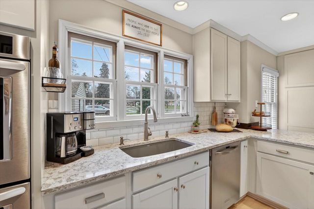 1219 Columbus Circle, Janesville, WI 53545