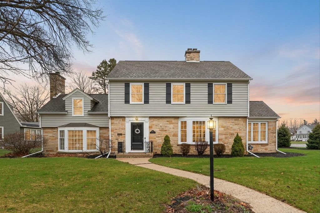 1219 Columbus Circle, Janesville, WI 53545