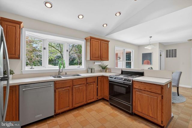 13821 ESWORTHY RD, Darnestown, MD 20874