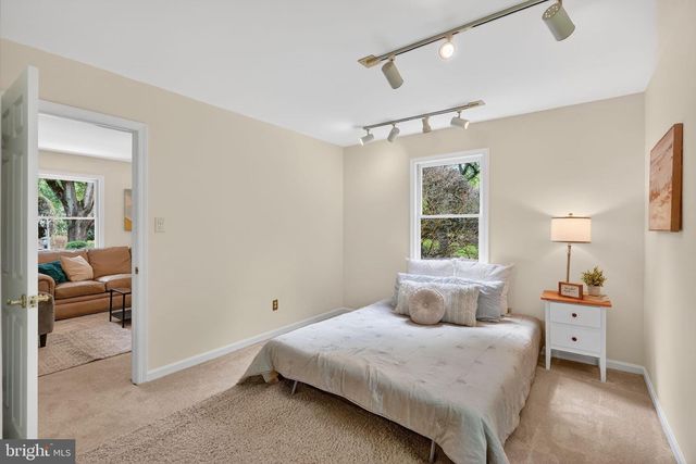 13821 ESWORTHY RD, Darnestown, MD 20874