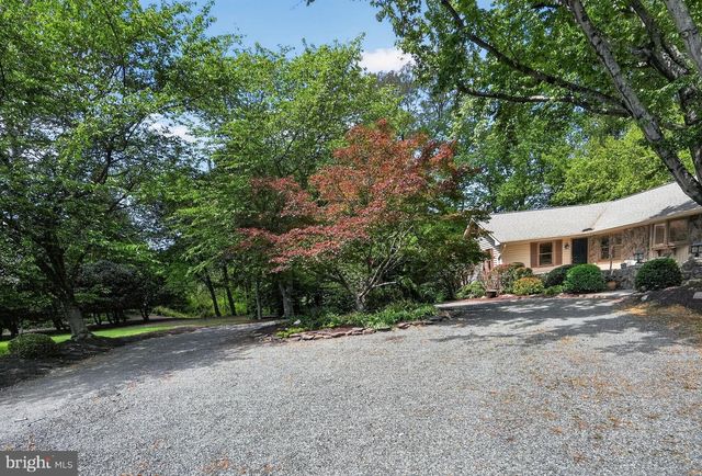 13821 ESWORTHY RD, Darnestown, MD 20874
