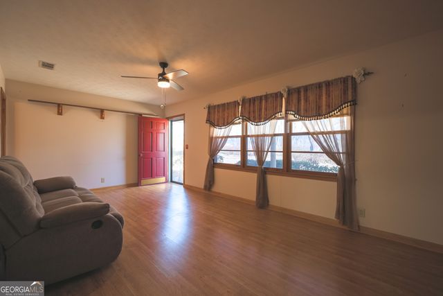 3111 Spatola Loop, Blackshear, GA 31516