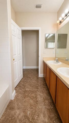 1448 Derby Glen Drive, Orlando, FL 32837