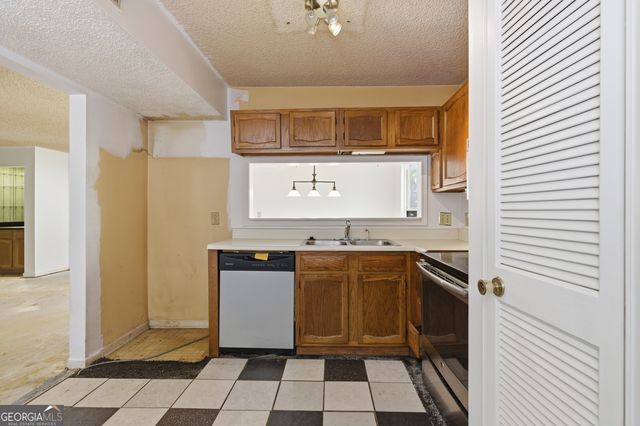 1980 Variations Drive NE, Atlanta, GA 30329