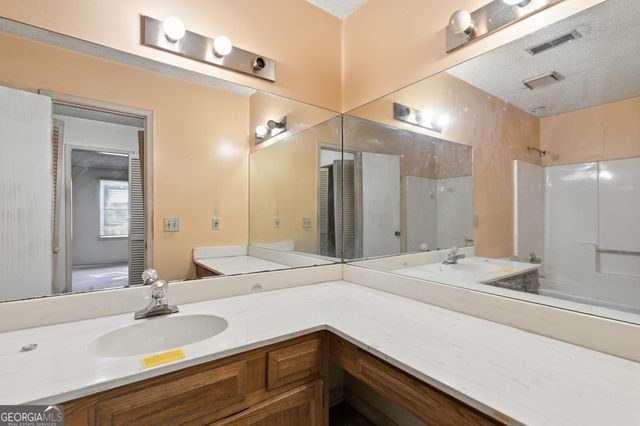 1980 Variations Drive NE, Atlanta, GA 30329