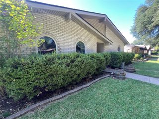 2710 Branch Oaks Drive, Garland, TX 75043