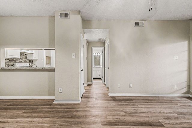 3607 W Northgate Drive 113, Irving, TX 75062