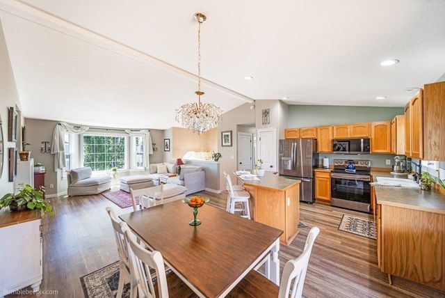 727 E Carrie Dr, Medical Lake, WA 99022