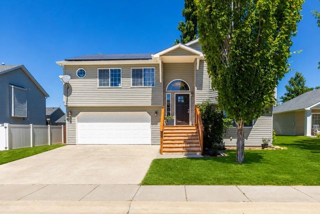 727 E Carrie Dr, Medical Lake, WA 99022