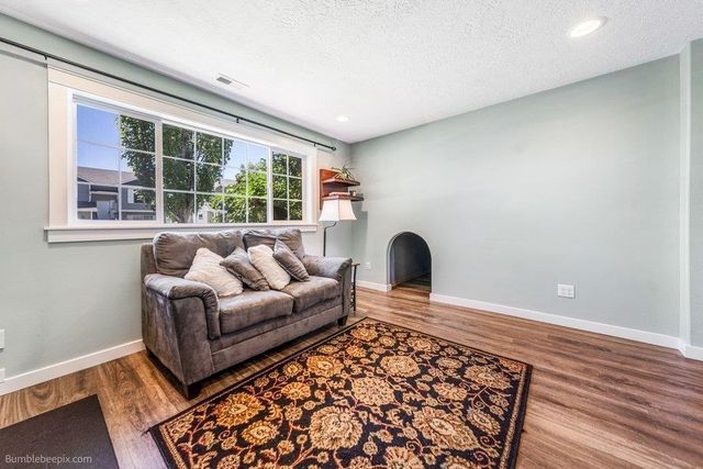 727 E Carrie Dr, Medical Lake, WA 99022