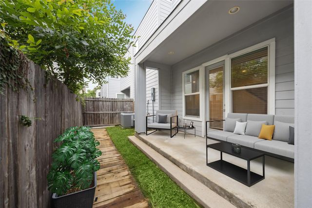 8812 Hollister Pine Court, Houston, TX 77080