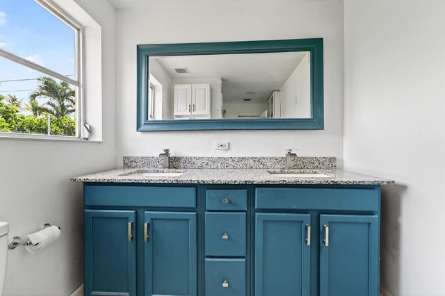 4364 N Mary Circle, Palm Beach Gardens, FL 33410