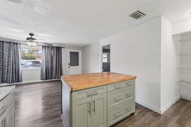 4364 N Mary Circle, Palm Beach Gardens, FL 33410