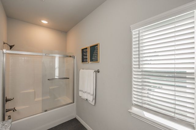 1201 Summerset Lane, Burleson, TX 76028