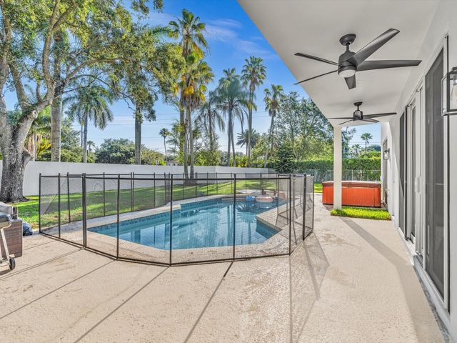 3715 Starboard Avenue, Cooper City, FL 33026