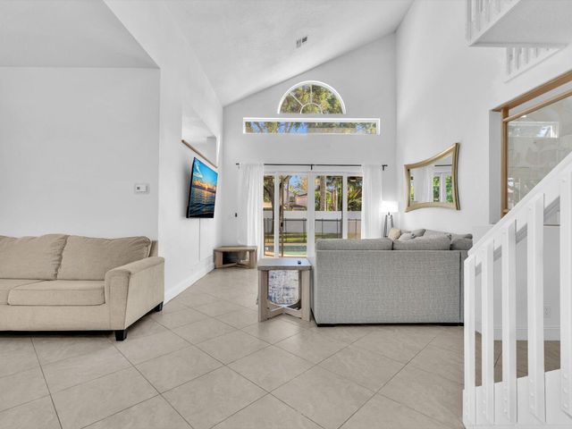3715 Starboard Avenue, Cooper City, FL 33026