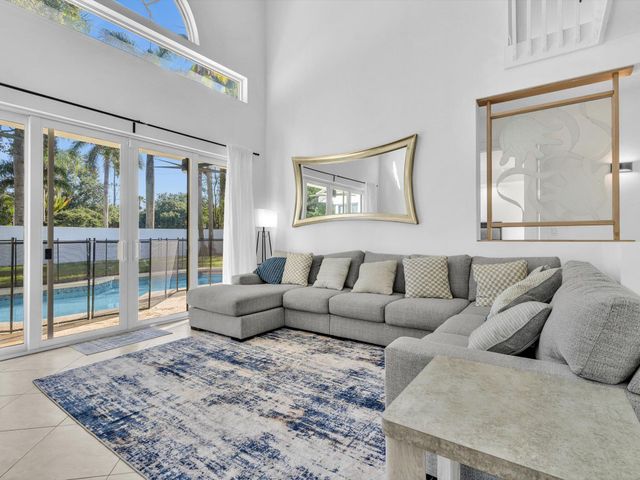 3715 Starboard Avenue, Cooper City, FL 33026