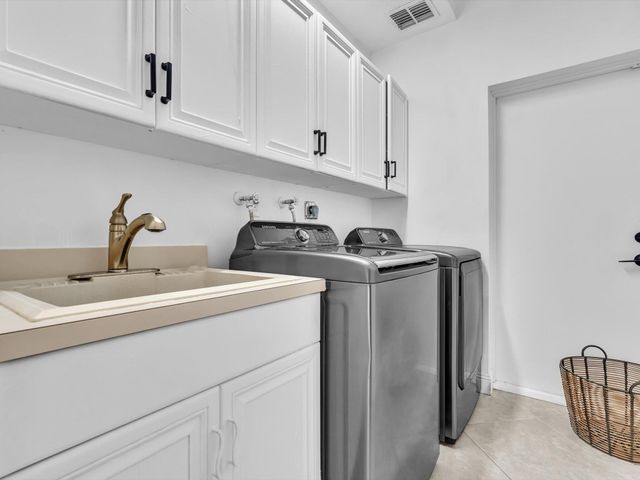 3715 Starboard Avenue, Cooper City, FL 33026