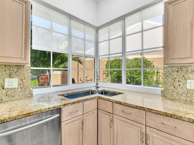 3715 Starboard Avenue, Cooper City, FL 33026